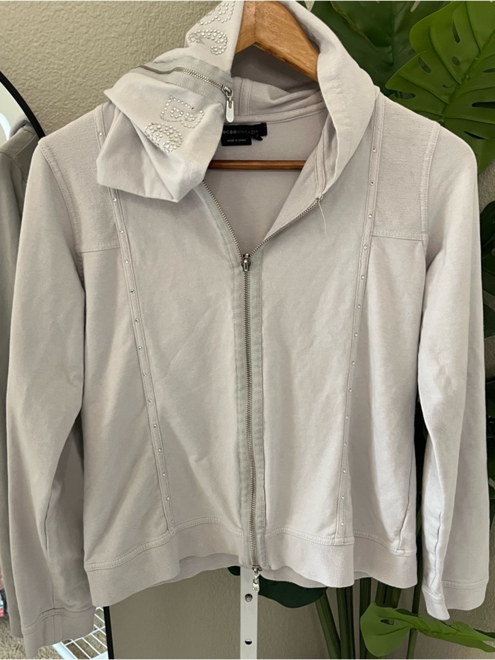 🤍✨ BCBG Rhinestone Neutral Taupe Glam Athleisure Zip Hoodie Sz L